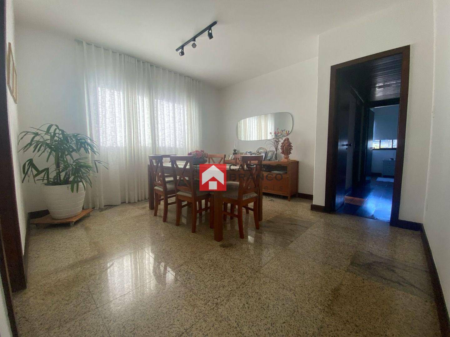 Apartamento à venda com 3 quartos, 146m² - Foto 9