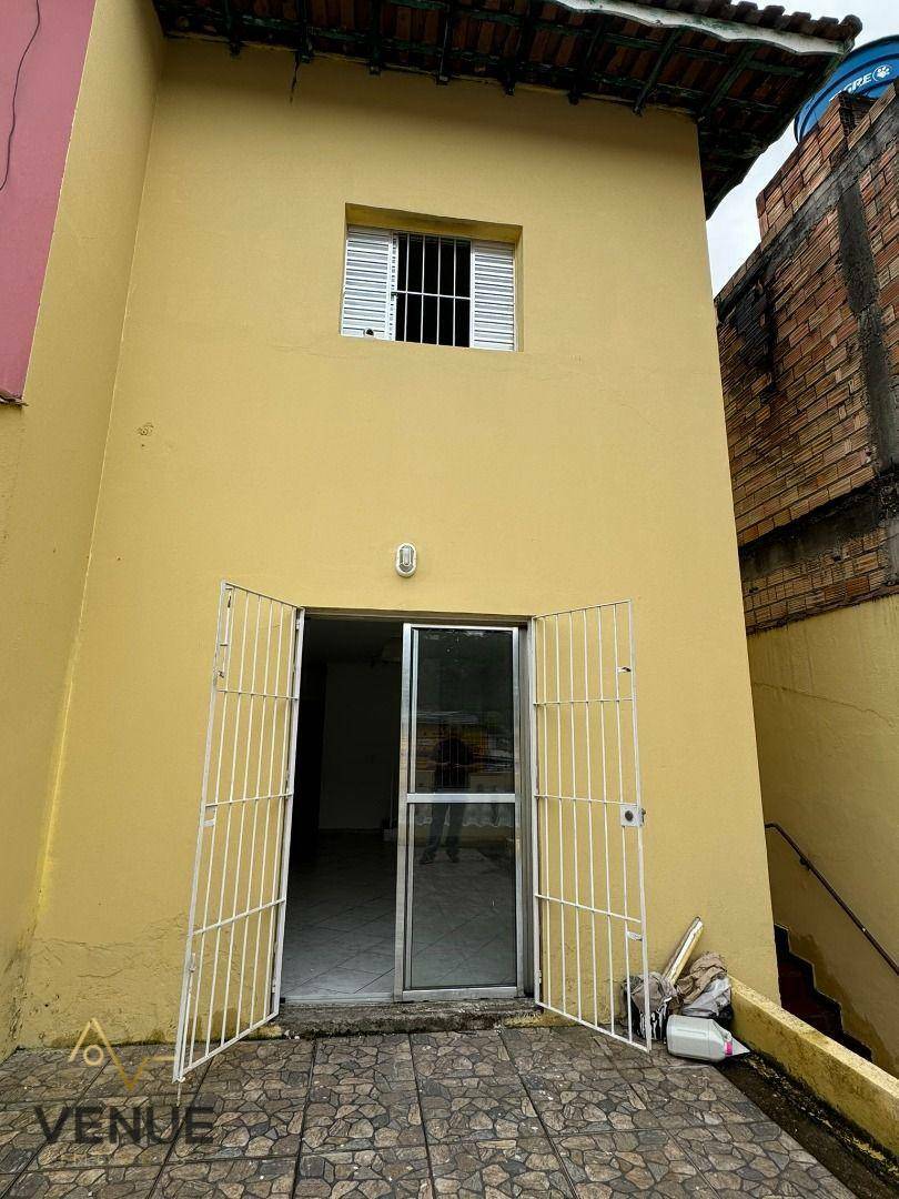 Sobrado à venda com 3 quartos, 214m² - Foto 4