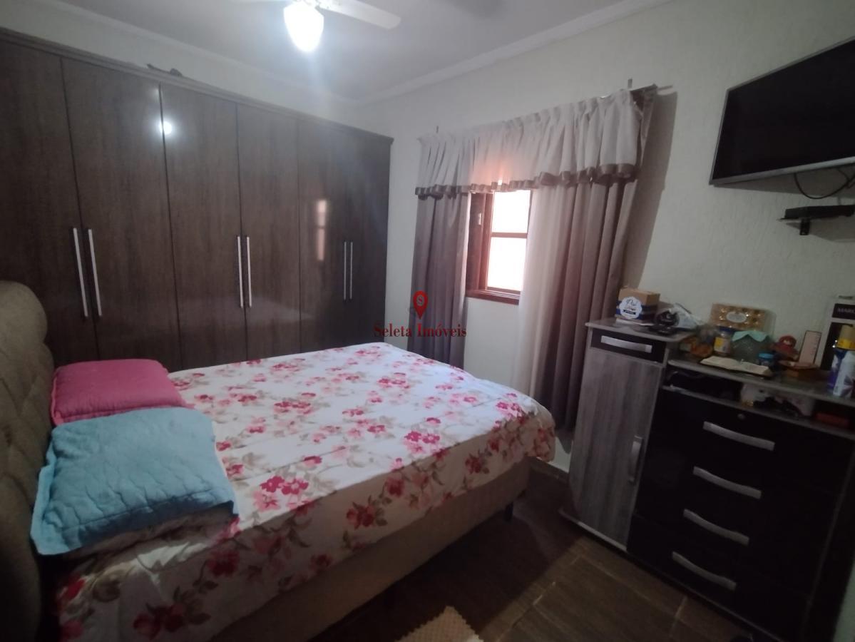 Casa à venda com 3 quartos, 250m² - Foto 13