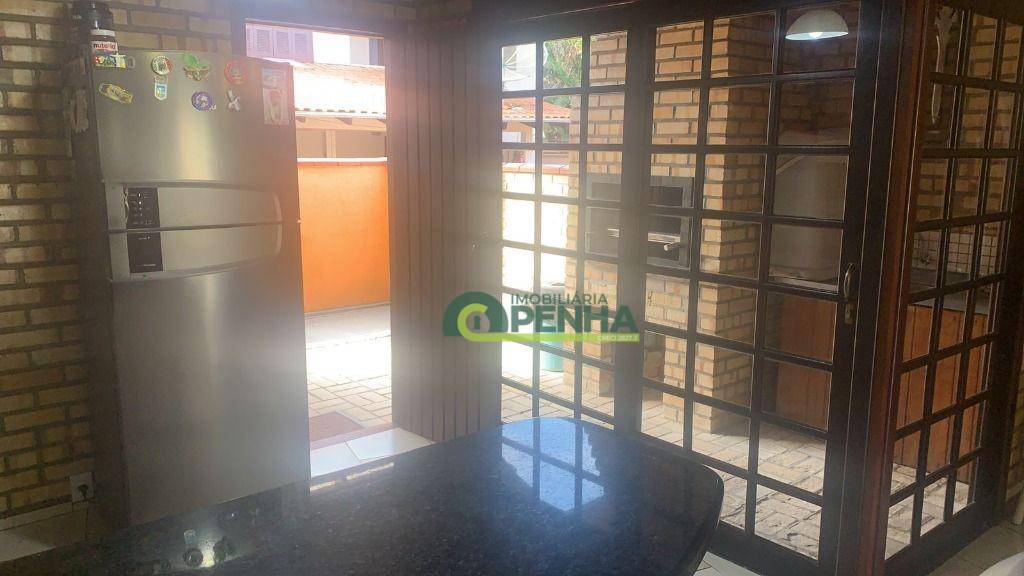 Casa à venda com 2 quartos, 140m² - Foto 14