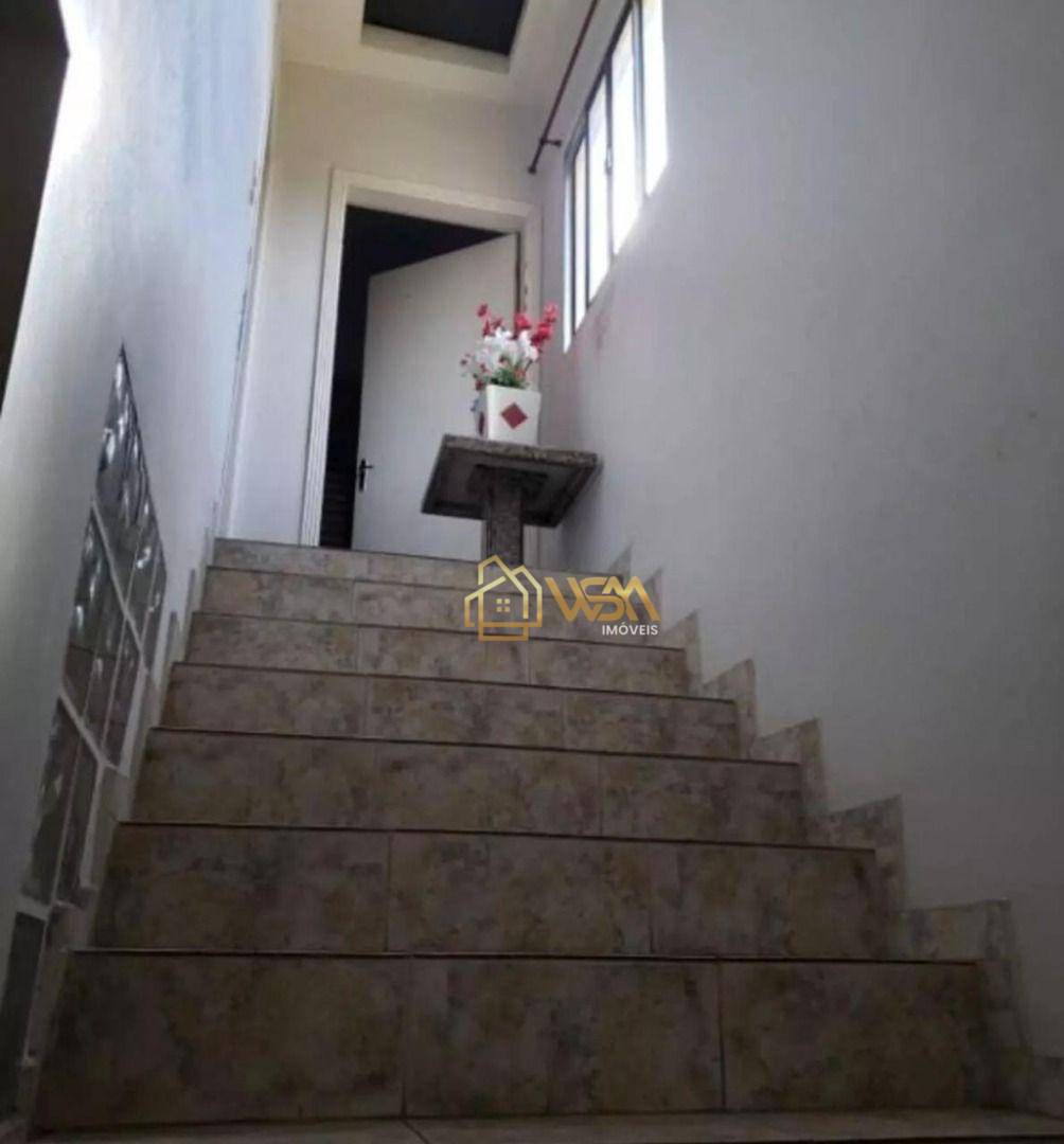 Sobrado à venda com 2 quartos, 180m² - Foto 11