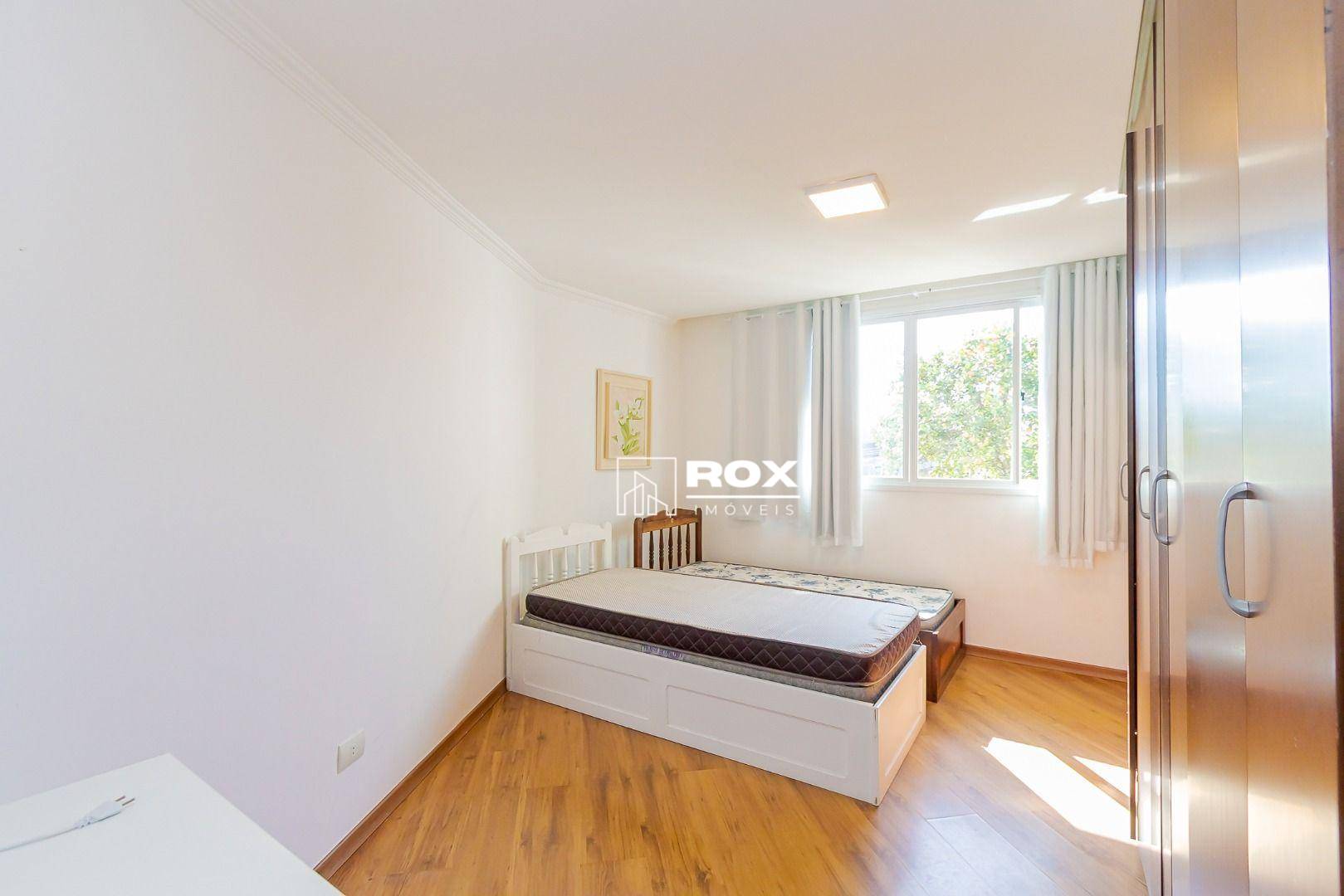 Casa para alugar com 4 quartos, 362m² - Foto 32