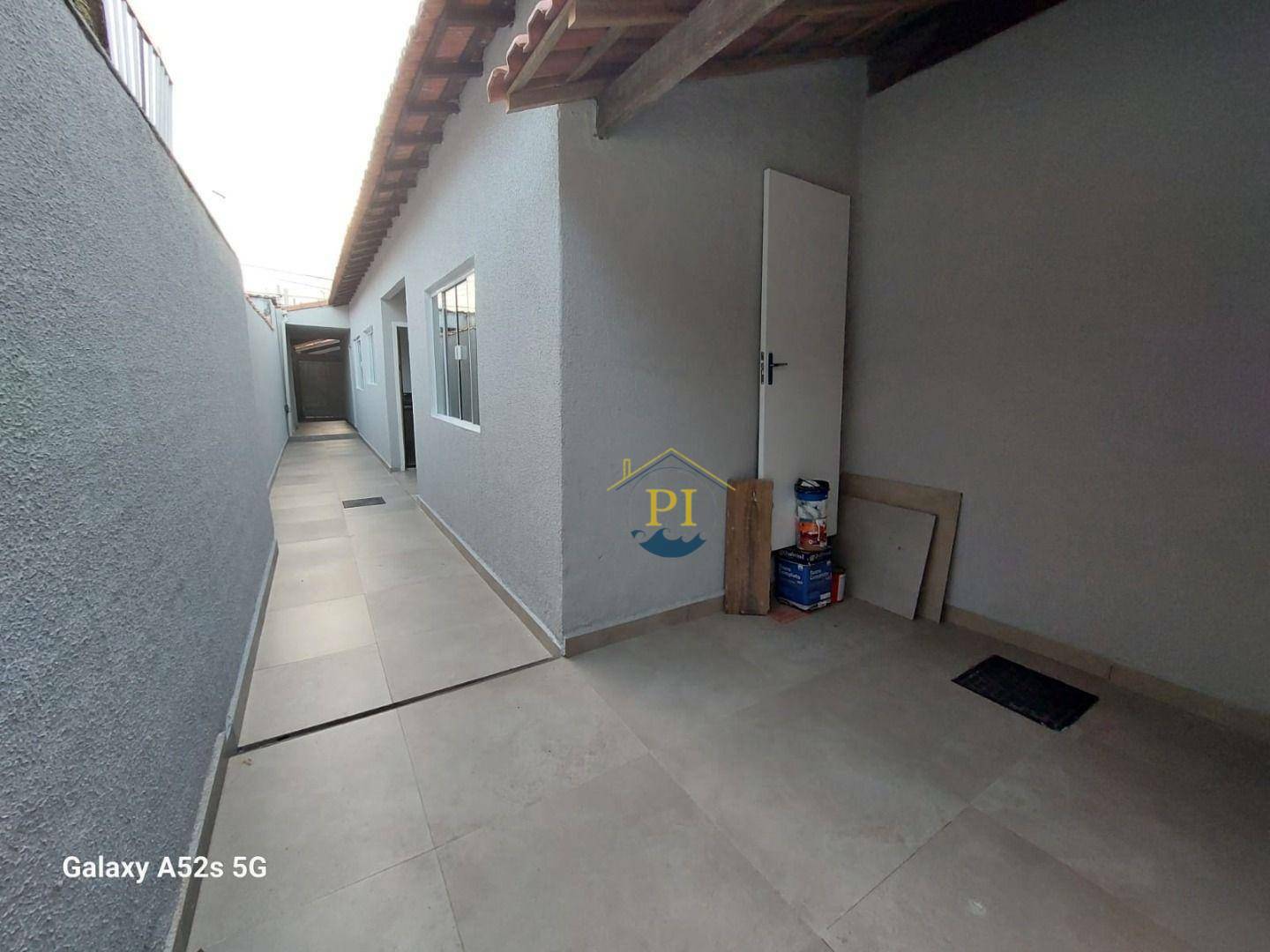 Casa à venda com 2 quartos, 70m² - Foto 6