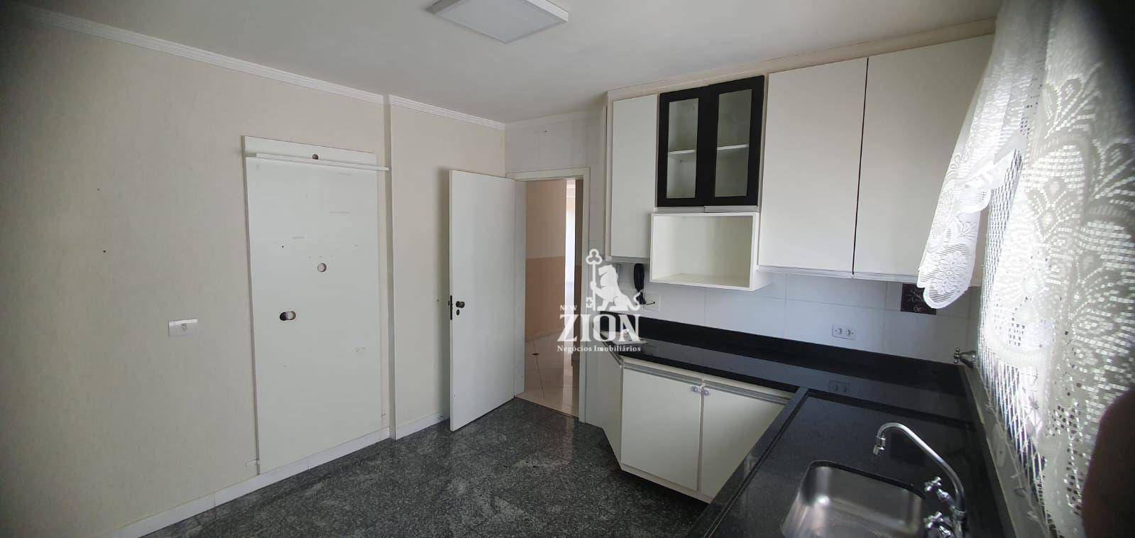 Apartamento à venda com 3 quartos, 121m² - Foto 18