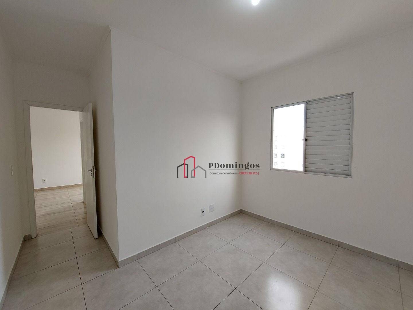Apartamento à venda e aluguel com 2 quartos, 50m² - Foto 8