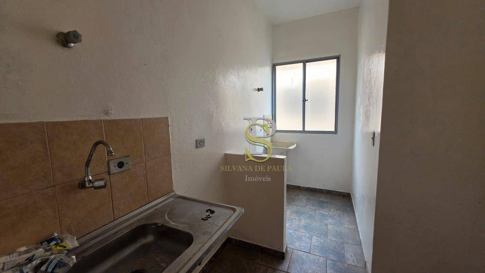 Apartamento para alugar com 2 quartos, 43m² - Foto 6