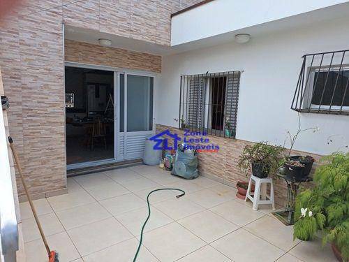 Casa à venda e aluguel com 3 quartos, 190m² - Foto 25