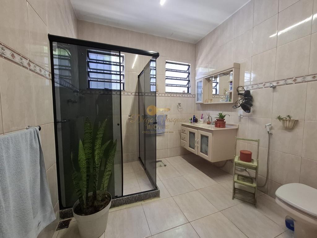 Casa à venda com 3 quartos, 600m² - Foto 15