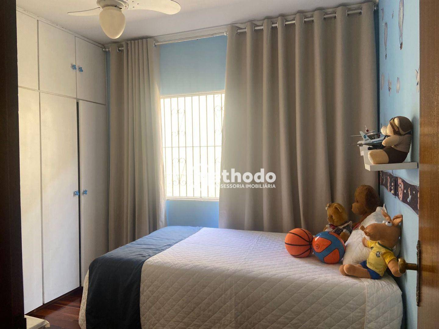 Casa à venda com 3 quartos, 179m² - Foto 14