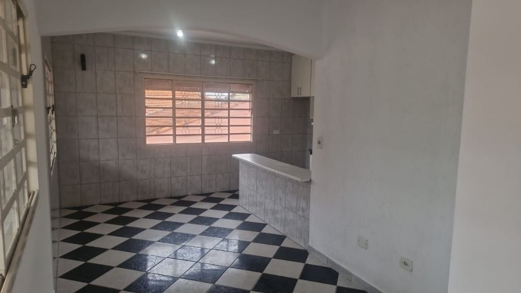 Casa à venda com 2 quartos, 169m² - Foto 11