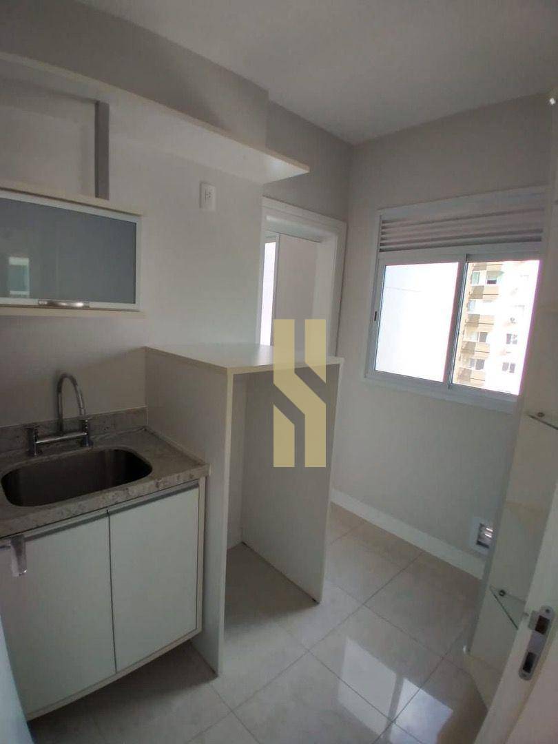 Apartamento à venda com 3 quartos, 138m² - Foto 2