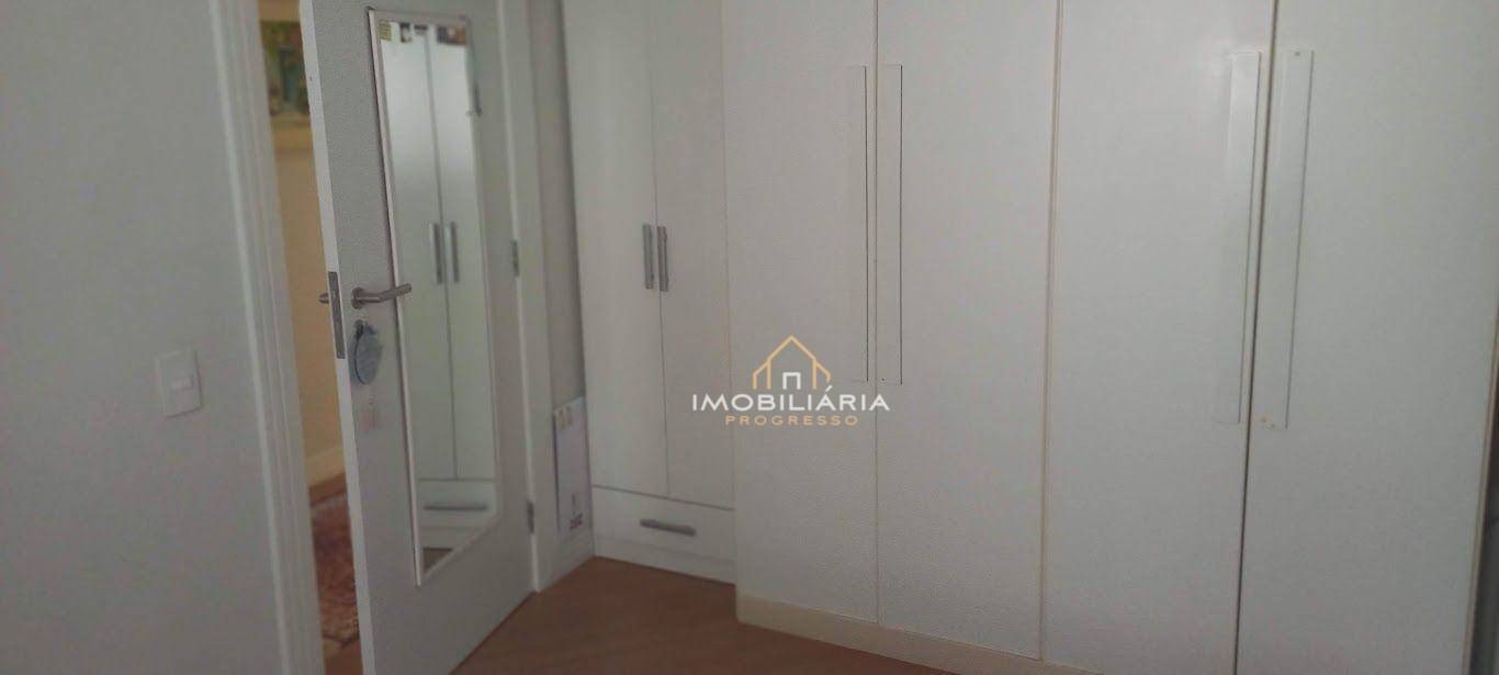 Apartamento à venda com 3 quartos, 107m² - Foto 26