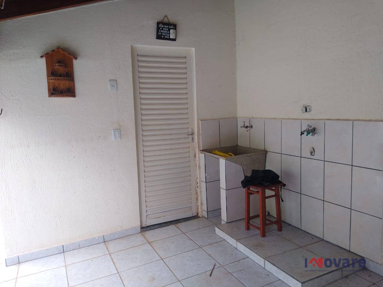 Casa à venda com 3 quartos, 180m² - Foto 8