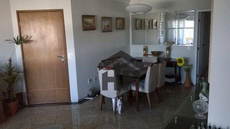 Apartamento à venda com 3 quartos, 139m² - Foto 1