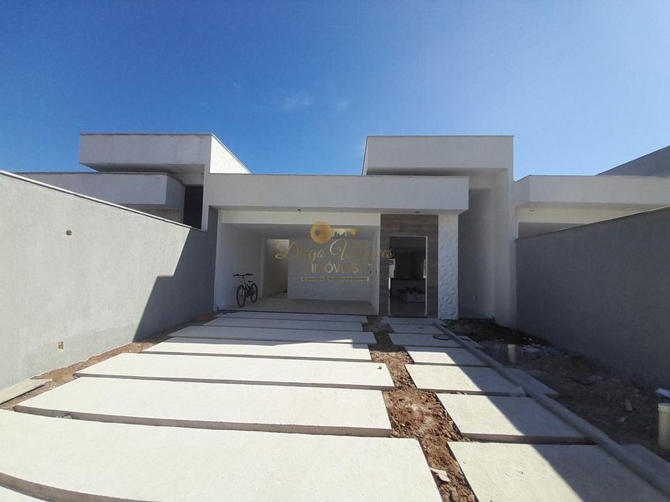 Casa à venda com 2 quartos, 225m² - Foto 1