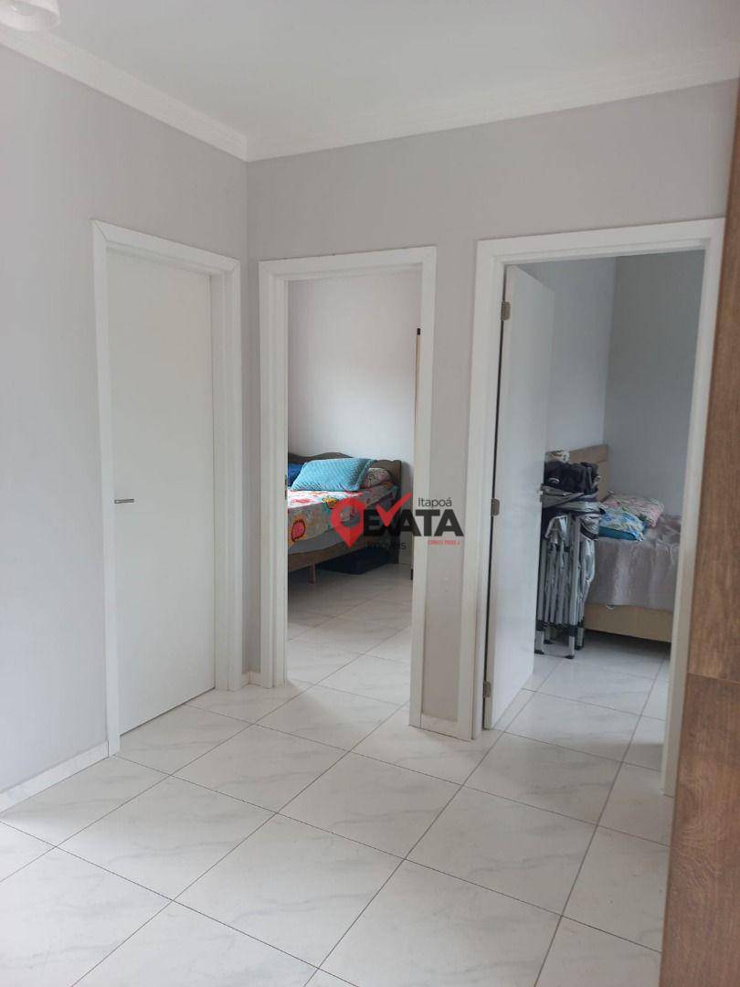 Casa à venda com 2 quartos, 50m² - Foto 13