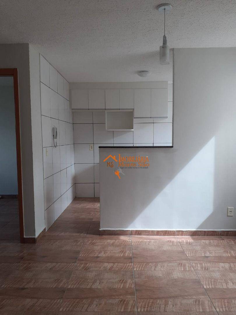 Apartamento à venda com 2 quartos, 40m² - Foto 17