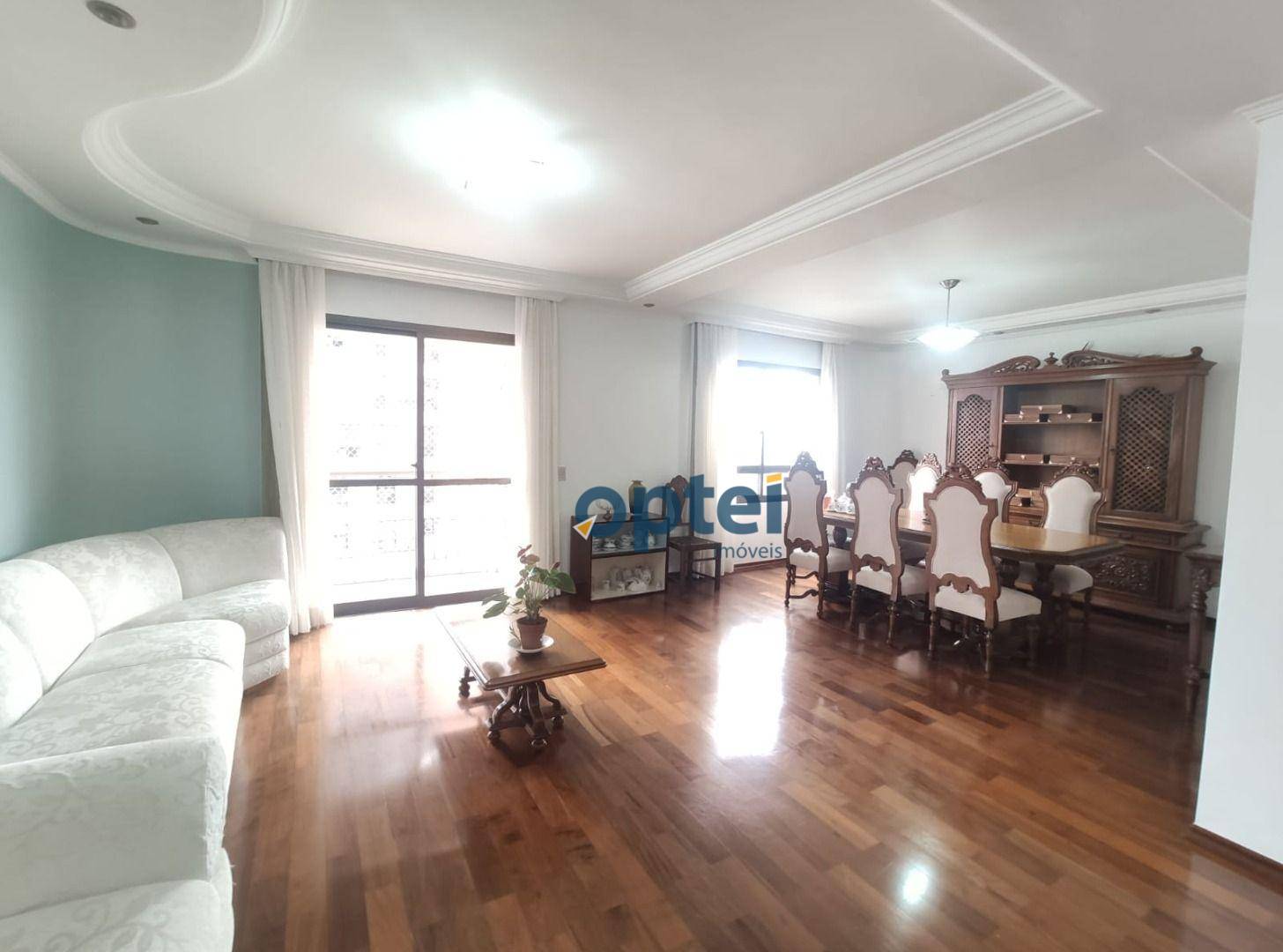 Apartamento à venda com 4 quartos, 210m² - Foto 2