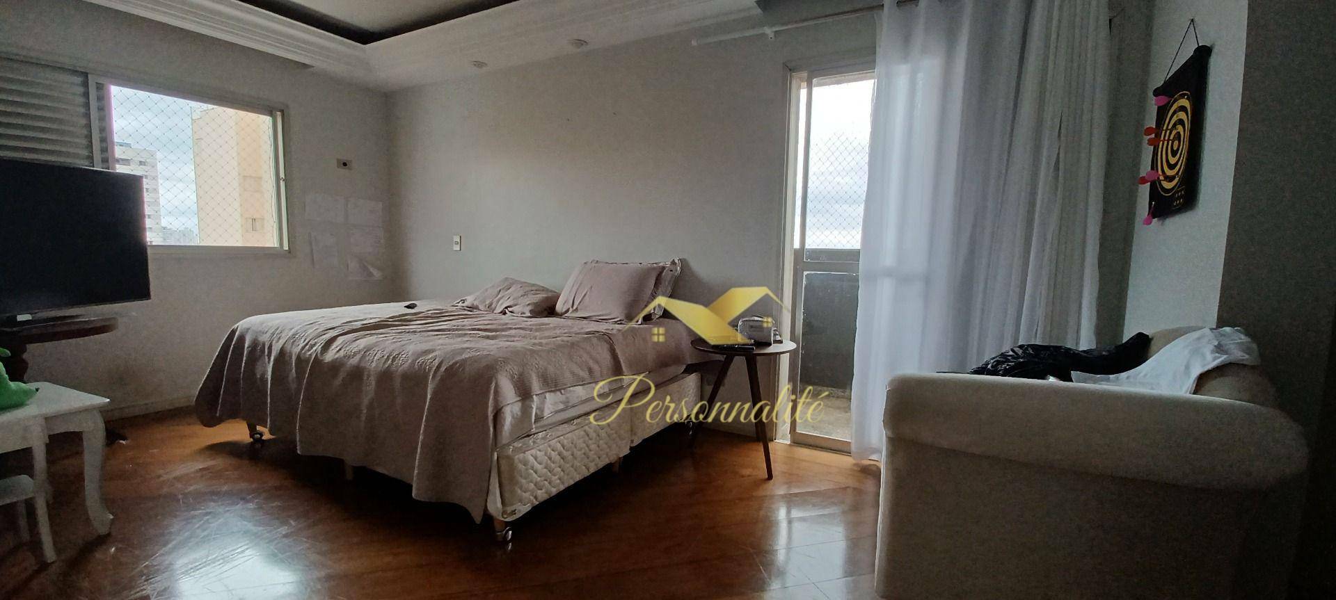 Apartamento à venda com 4 quartos, 210m² - Foto 28