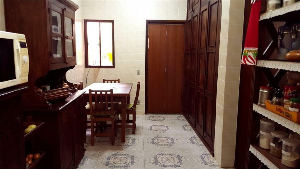 Casa de Condomínio à venda com 3 quartos, 198m² - Foto 8