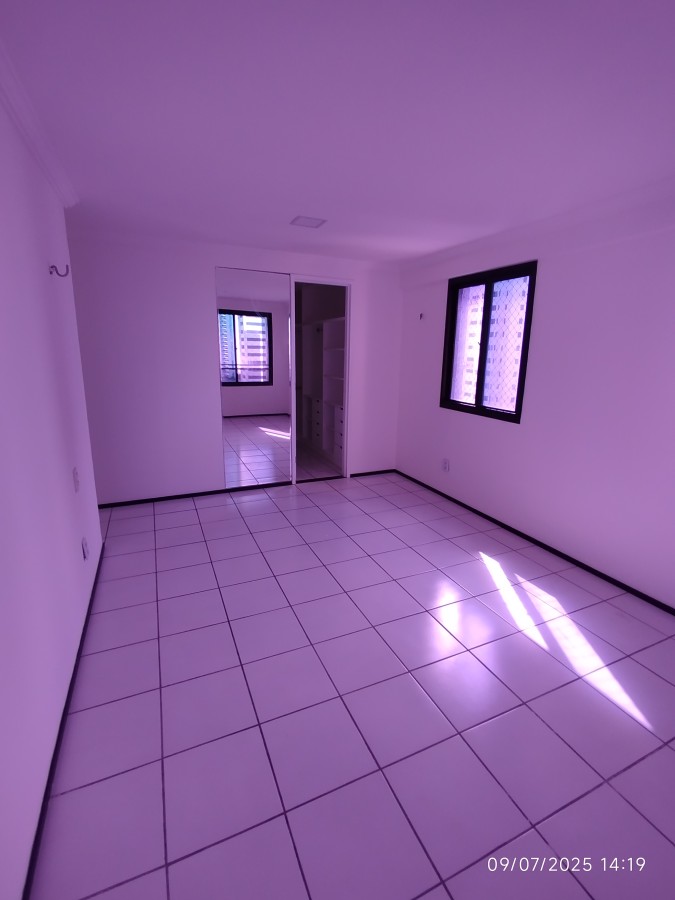 Apartamento para alugar com 3 quartos, 131m² - Foto 31