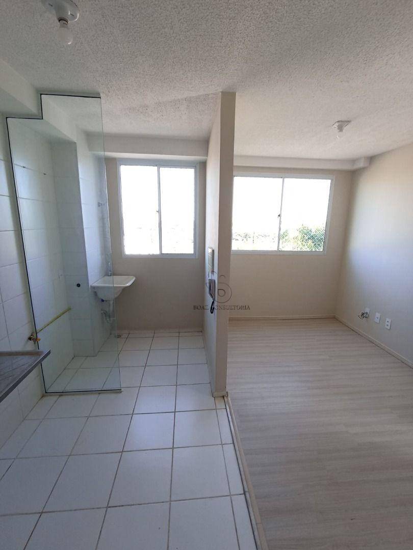 Apartamento à venda com 2 quartos, 41m² - Foto 2