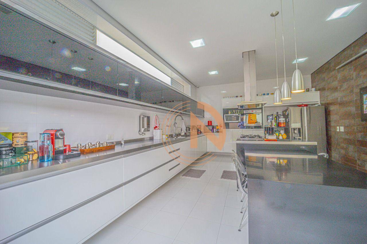Casa à venda e aluguel com 5 quartos, 687m² - Foto 8