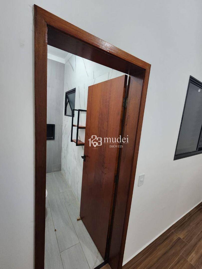 Casa à venda com 3 quartos, 80m² - Foto 4