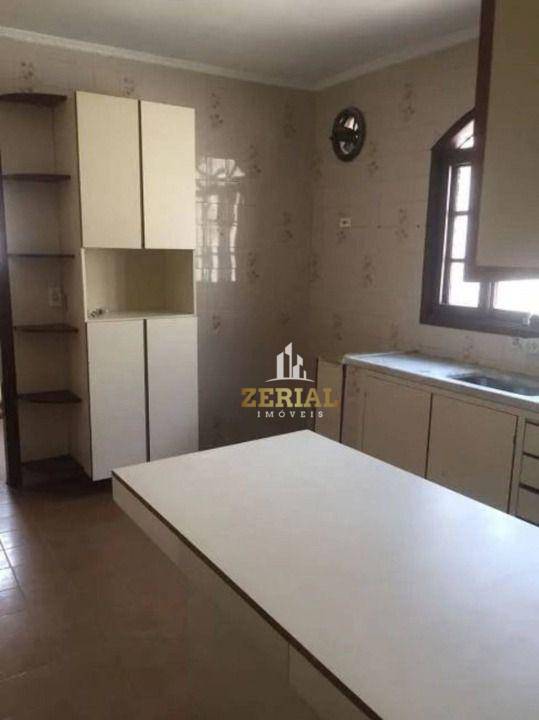 Casa à venda com 2 quartos, 250m² - Foto 7