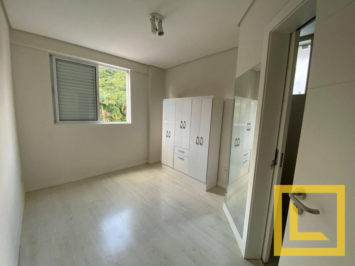 Apartamento à venda com 3 quartos, 110m² - Foto 17