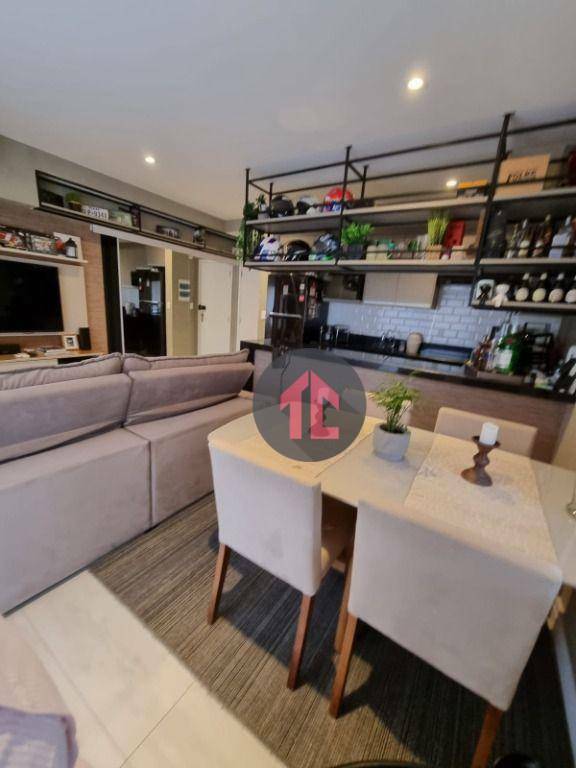 Apartamento à venda com 2 quartos, 67m² - Foto 3