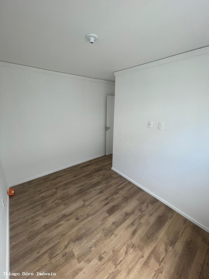 Apartamento à venda com 2 quartos, 37m² - Foto 22