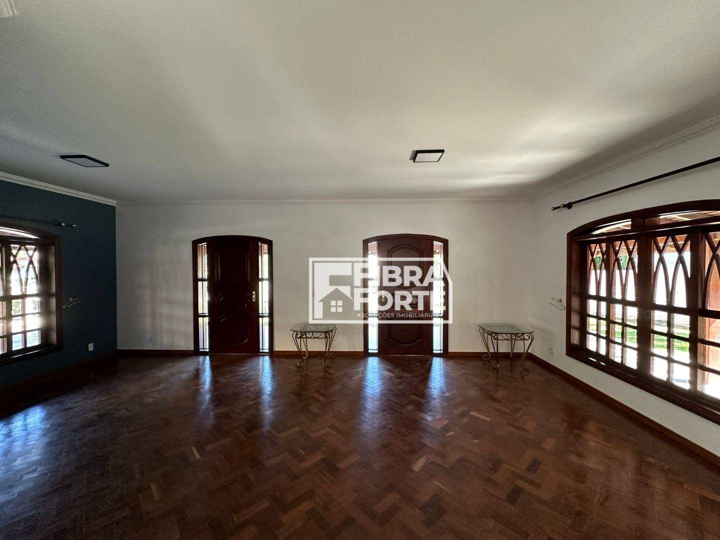 Casa de Condomínio para alugar com 4 quartos, 600m² - Foto 13