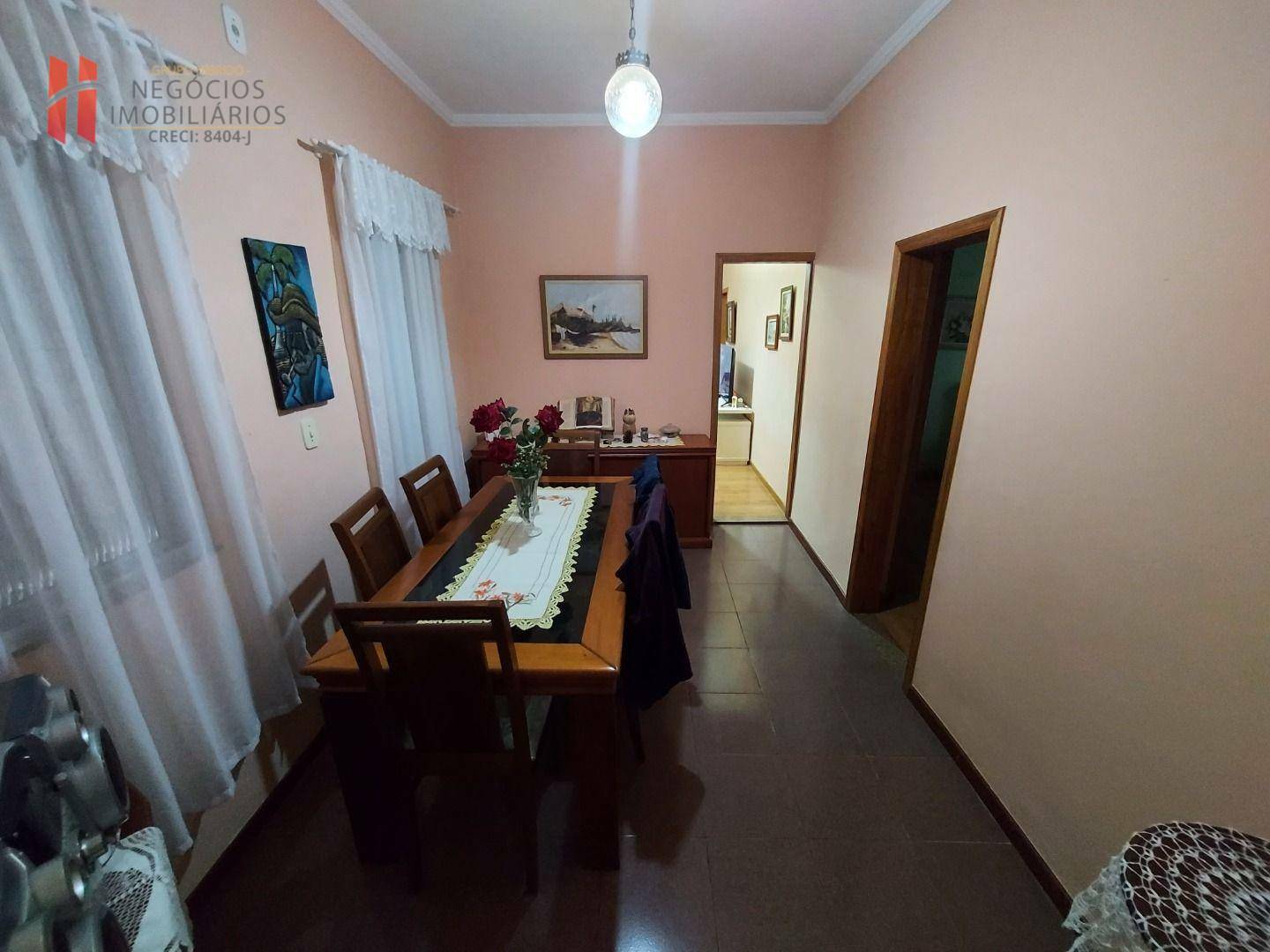 Casa à venda com 3 quartos, 180m² - Foto 8