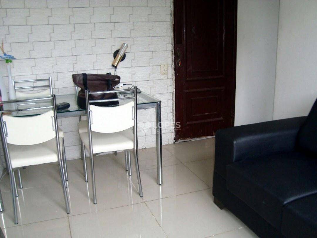 Apartamento à venda com 2 quartos, 51m² - Foto 2