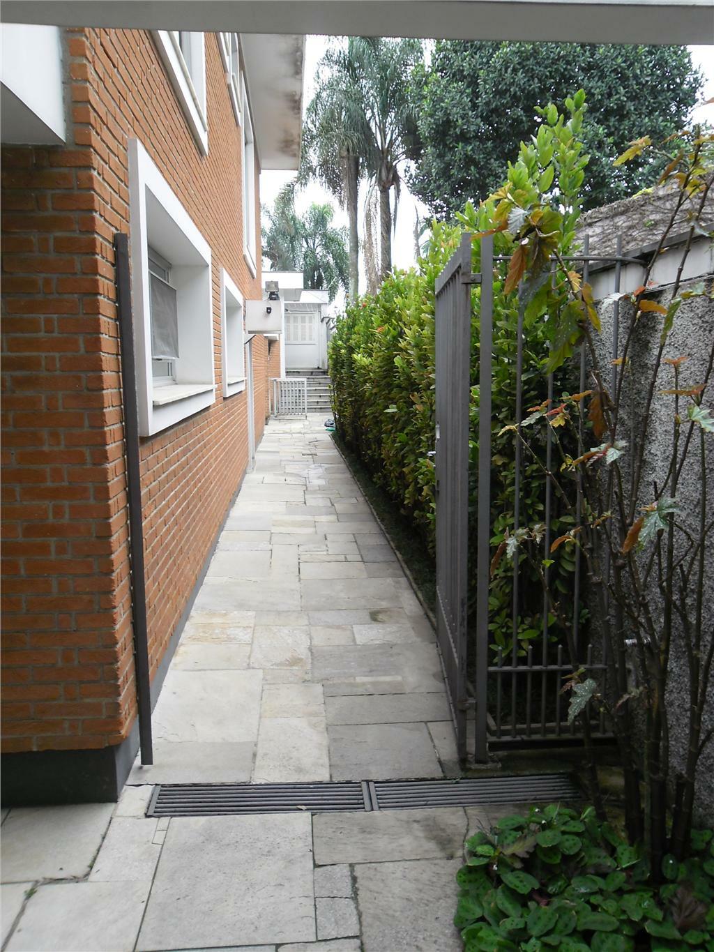 Sobrado à venda e aluguel com 3 quartos, 466m² - Foto 3