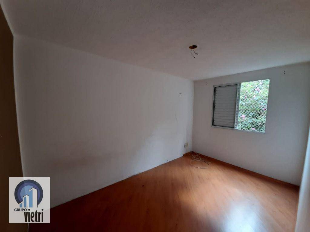 Apartamento à venda com 3 quartos, 50m² - Foto 12