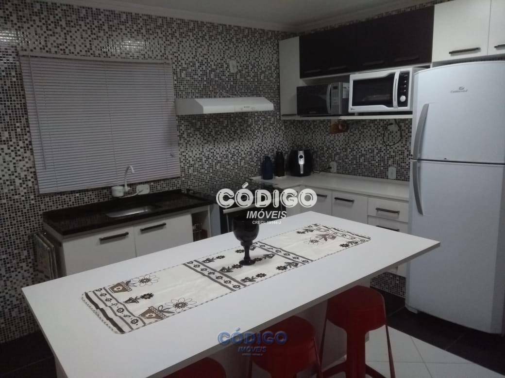 Sobrado à venda com 5 quartos, 100m² - Foto 3