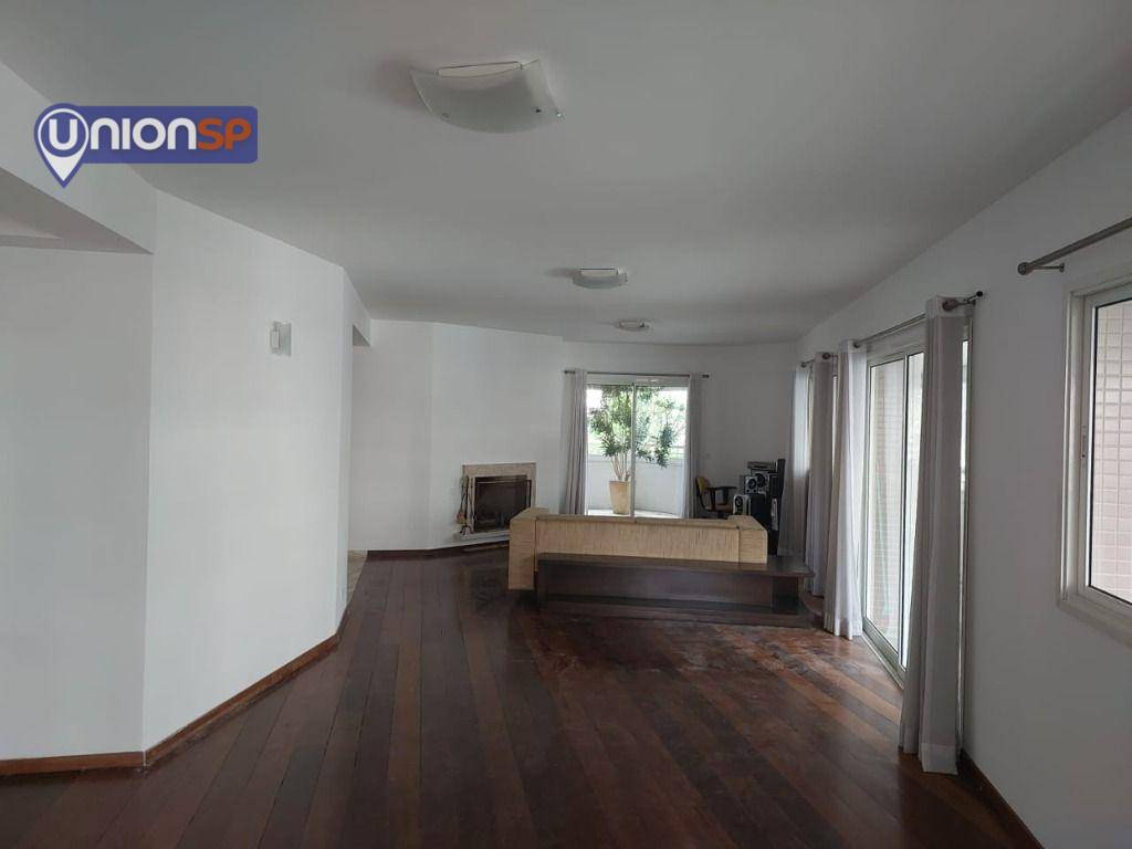 Apartamento à venda com 4 quartos, 220m² - Foto 1