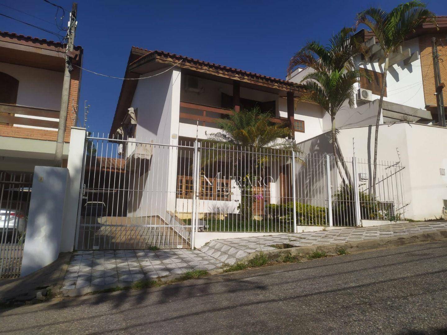 Casa à venda com 3 quartos, 290m² - Foto 3