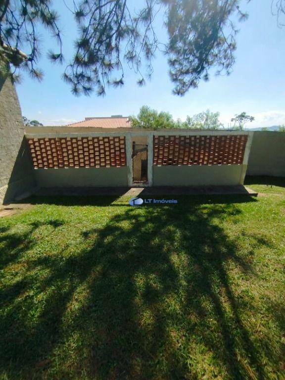 Chácara à venda com 7 quartos, 298m² - Foto 32