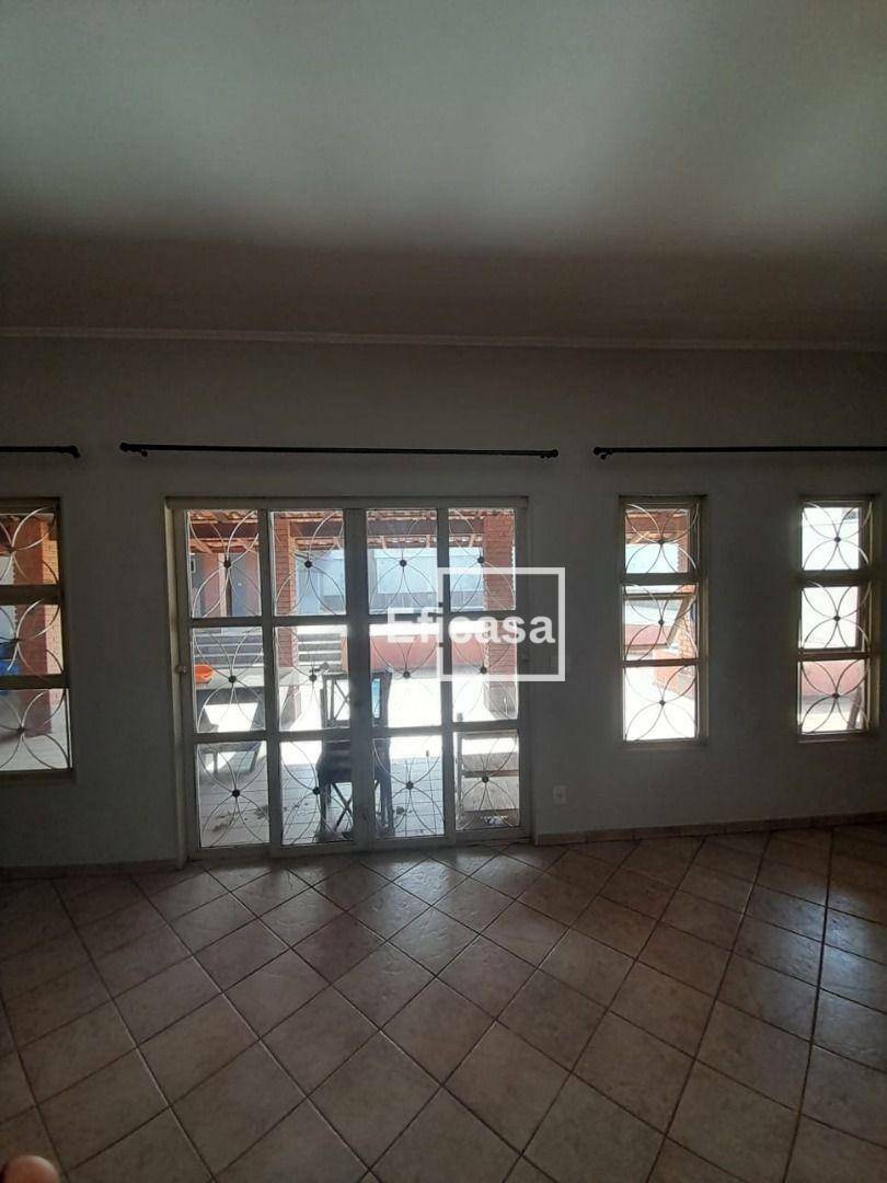 Casa à venda com 3 quartos, 344m² - Foto 11