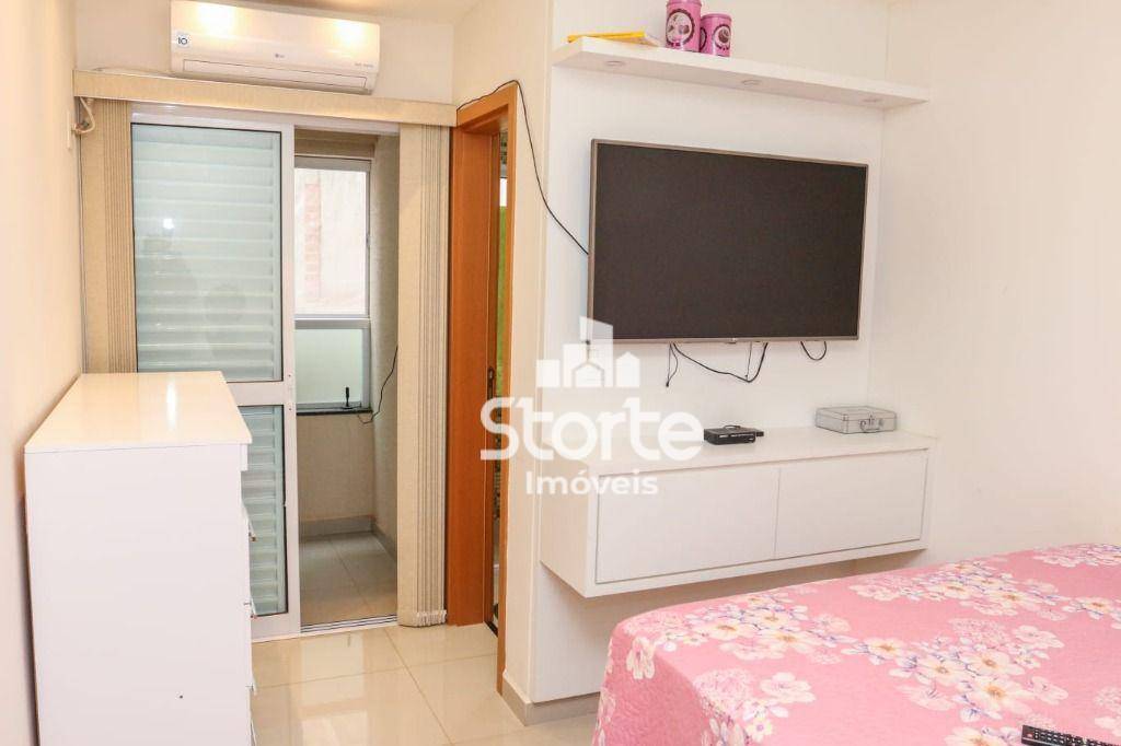 Apartamento à venda com 2 quartos, 77m² - Foto 7