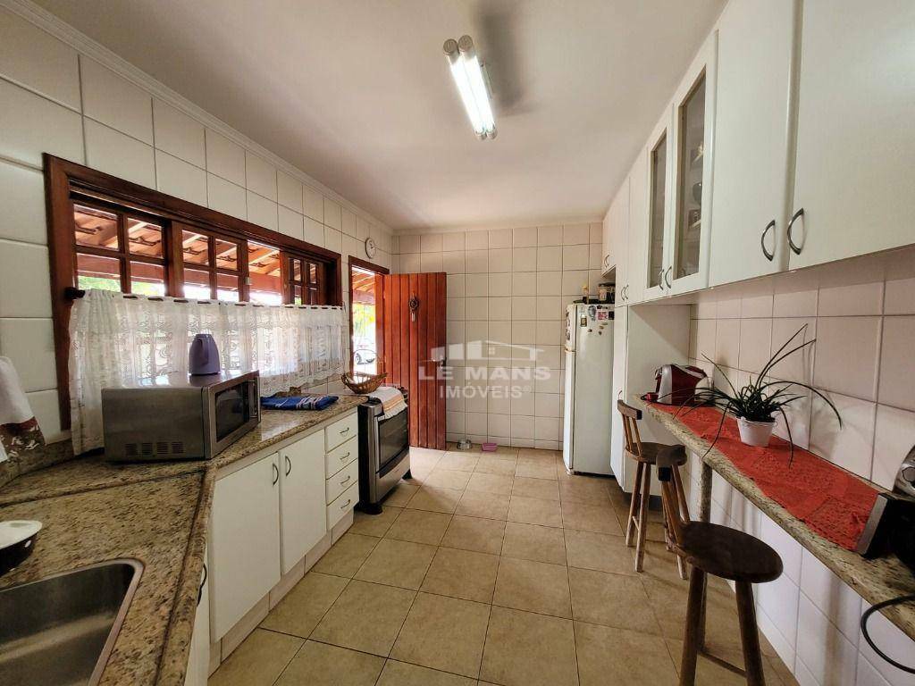 Casa à venda com 3 quartos, 200m² - Foto 8