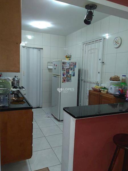 Apartamento à venda com 3 quartos, 60m² - Foto 3