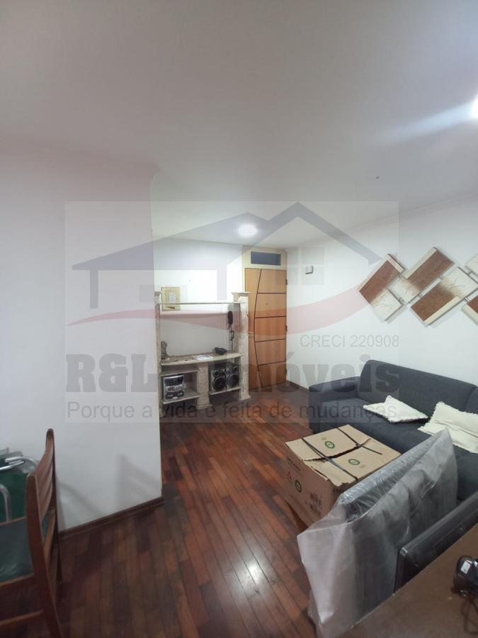 Apartamento à venda com 2 quartos, 63m² - Foto 7