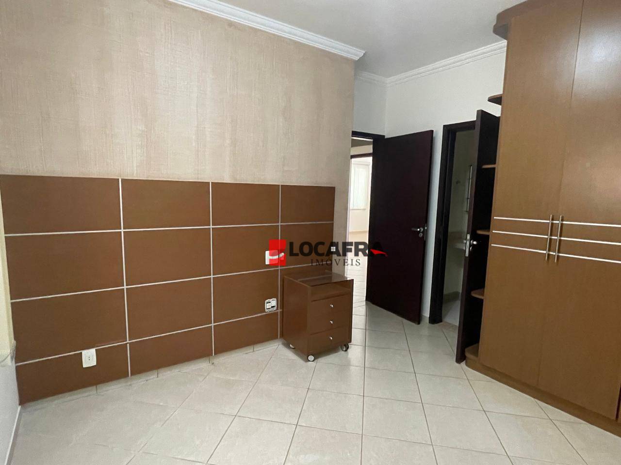 Casa de Condomínio para alugar com 3 quartos, 259m² - Foto 19