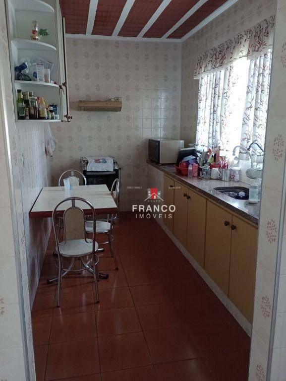 Chácara à venda com 4 quartos, 185m² - Foto 27