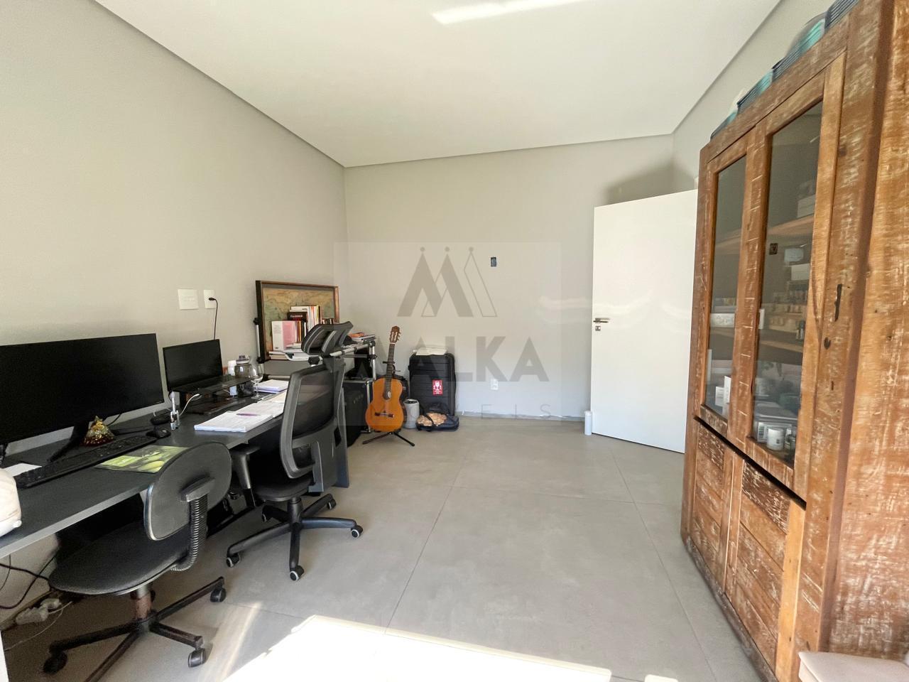 Casa de Condomínio à venda com 4 quartos, 378m² - Foto 35