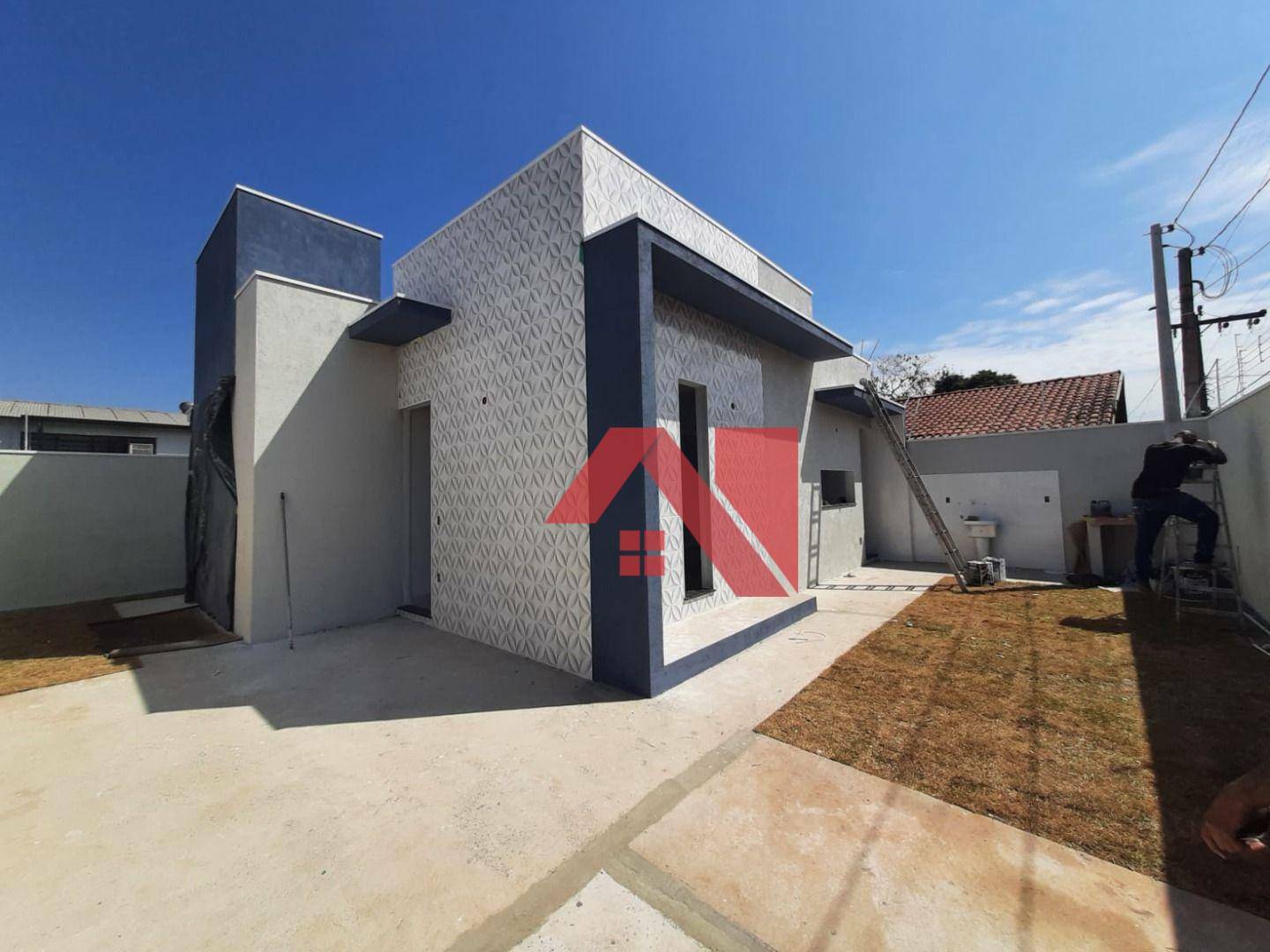 Casa à venda com 2 quartos, 70m² - Foto 1